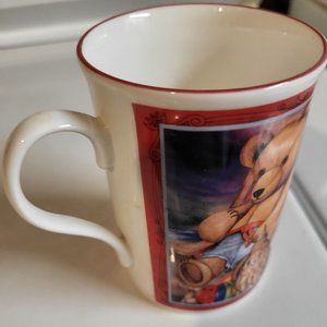 Teddy Bear Christmas Mug. Crown Trent China Limited. Fine Bone China.